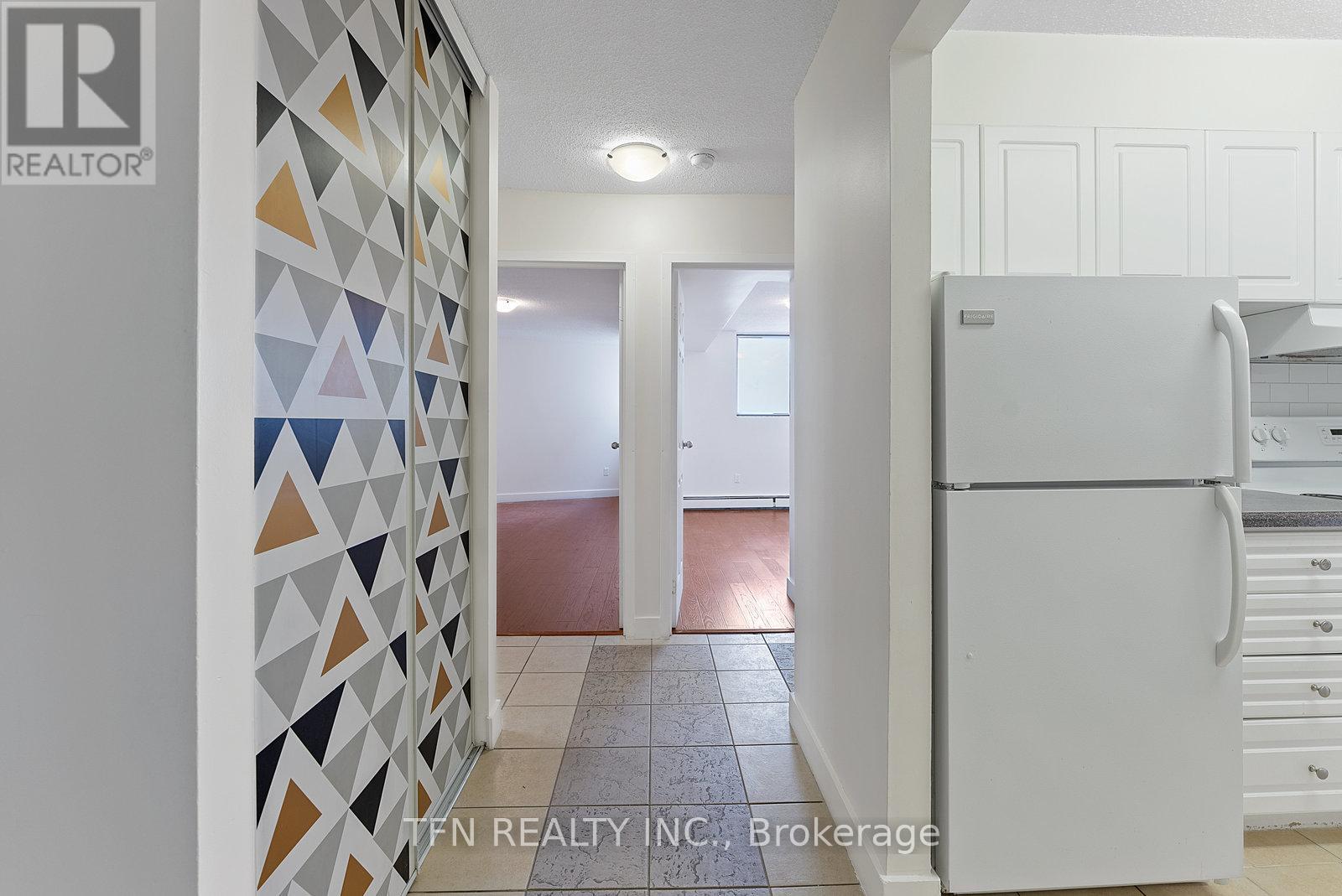 707 - 10330 Yonge Street W, Richmond Hill, Ontario  L4C 5N1 - Photo 8 - N12315248