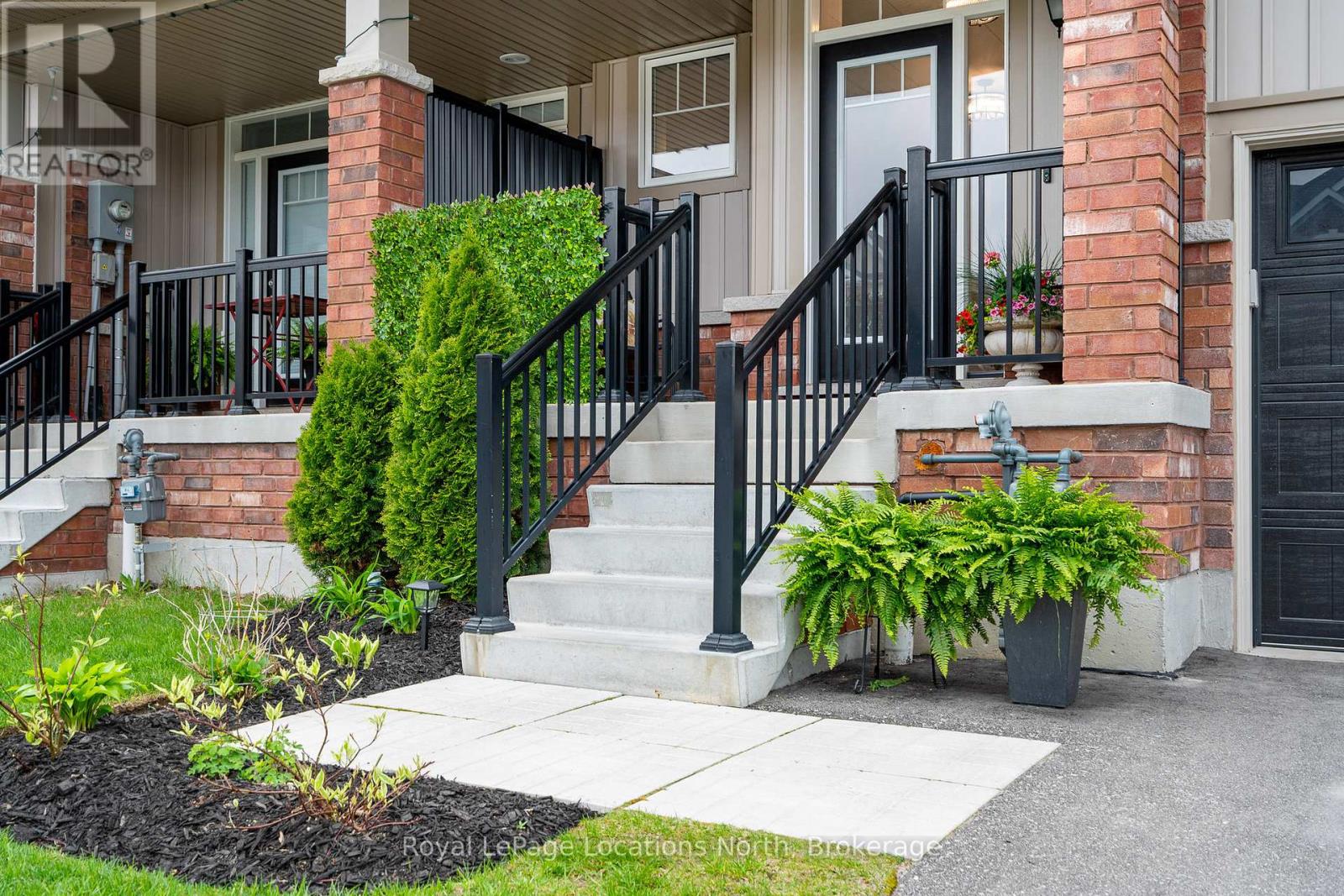 14 Bailey Street, Collingwood, Ontario  L9Y 3W8 - Photo 3 - S12315415