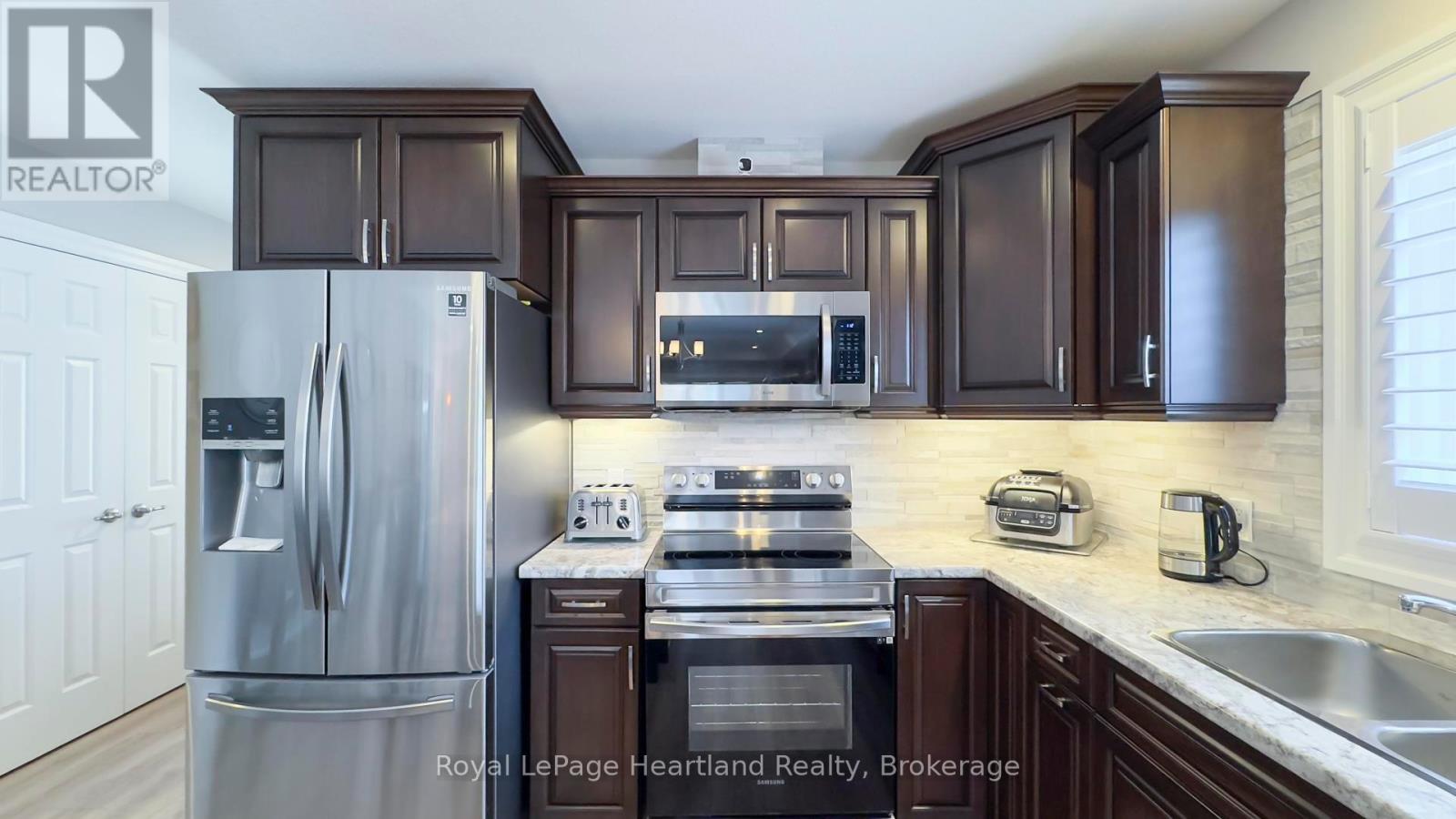 85 Huron Heights Drive, Ashfield-Colborne-Wawanosh, Ontario  N7A 0C1 - Photo 12 - X12315385