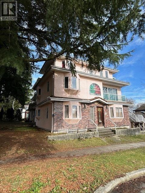 Property at 3 E 43RD AVENUE image 2