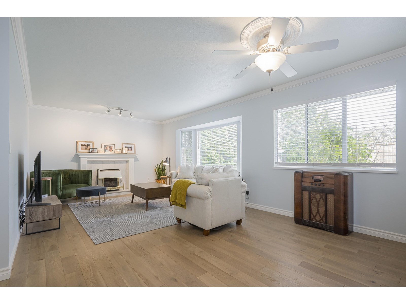 Property at 27236 32B AVENUE AVENUE image 3