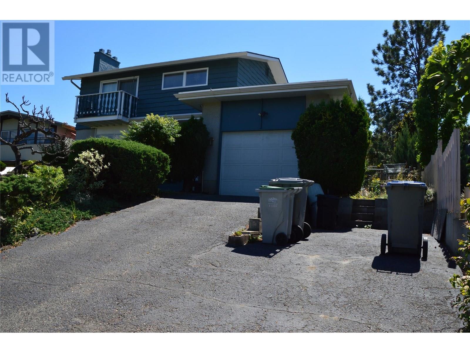 Property at 507 Strathcona Terrace image 1