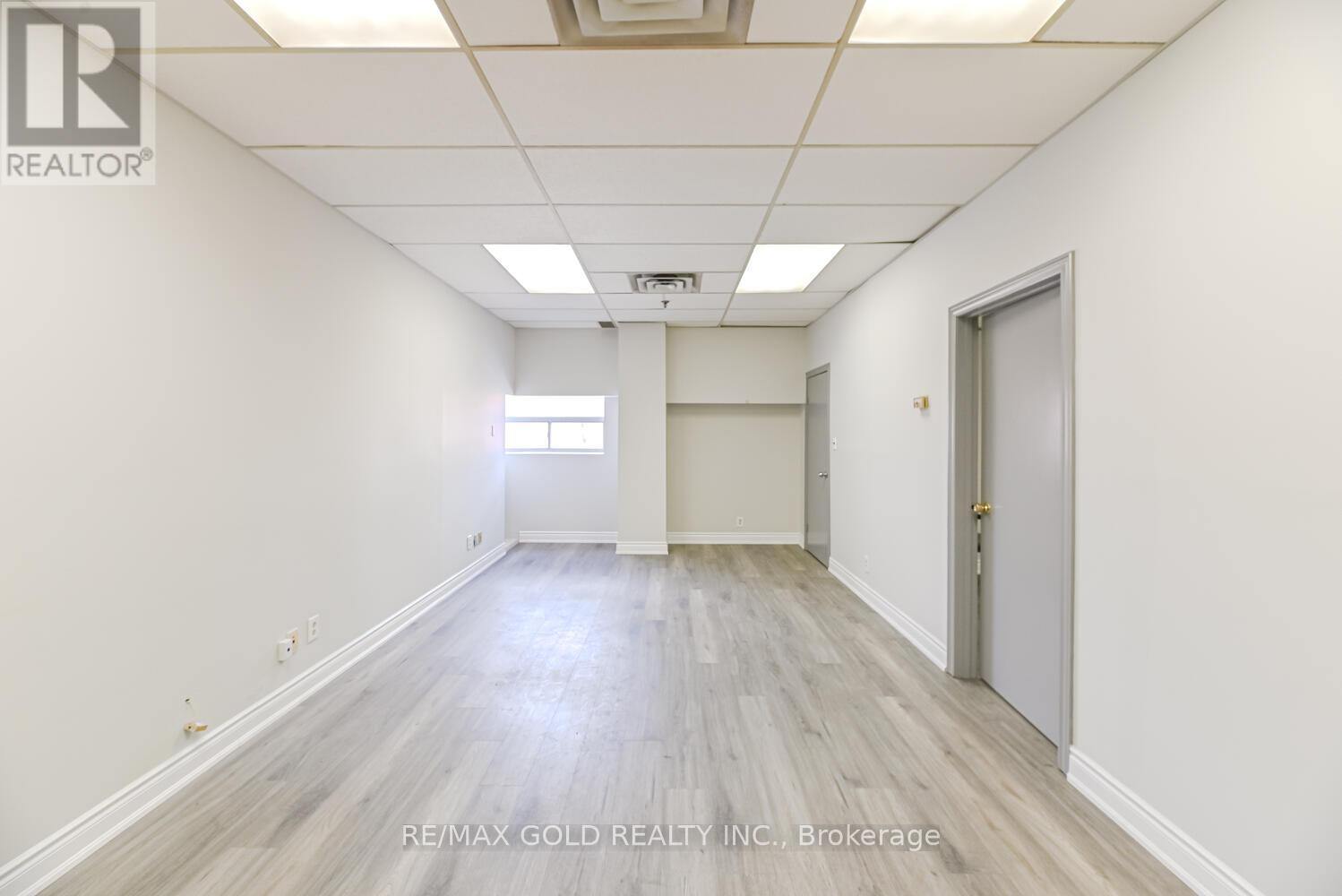 2579 Rena Road, Mississauga, Ontario  L4T 1G6 - Photo 23 - W12288346