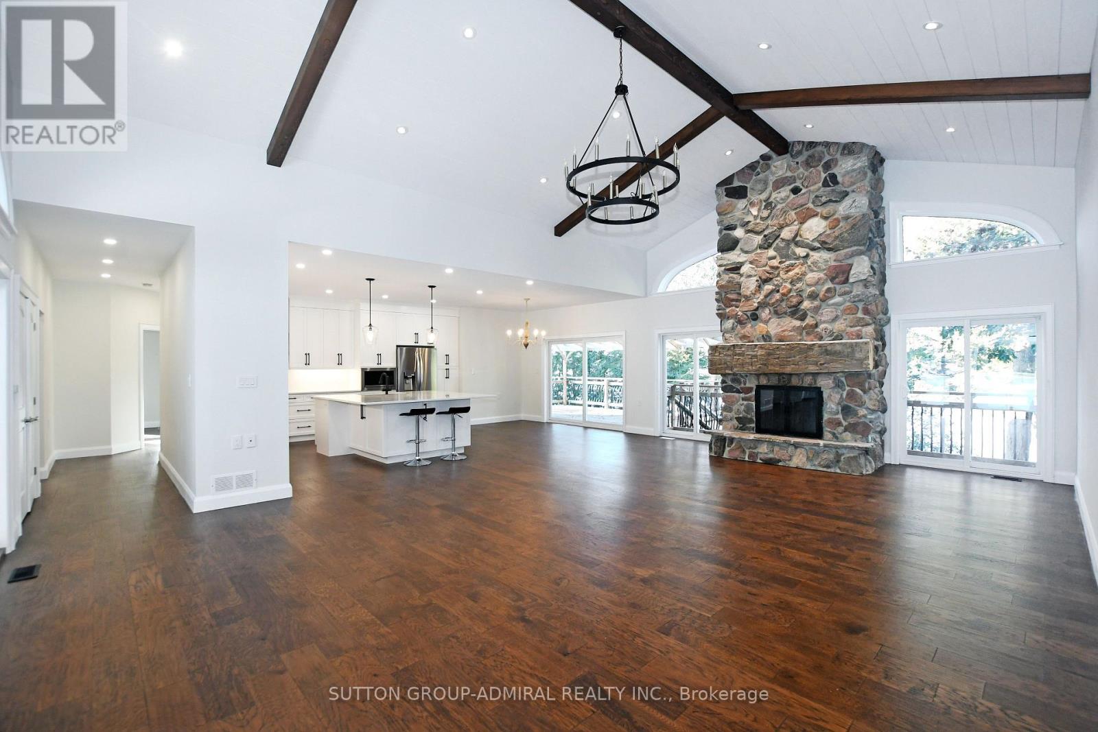 308 Indian Point Road, Kawartha Lakes, Ontario  K0M 1K0 - Photo 3 - X12229554