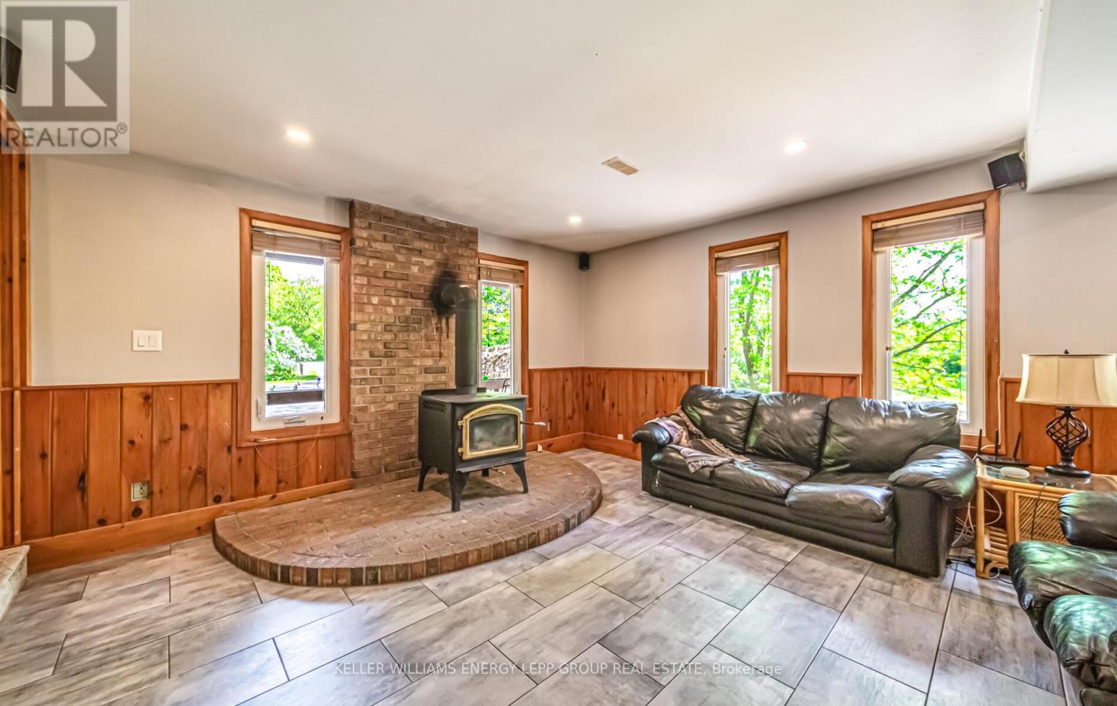 9770 Garrard Road, Whitby, Ontario  L9L 1B3 - Photo 8 - E12311104