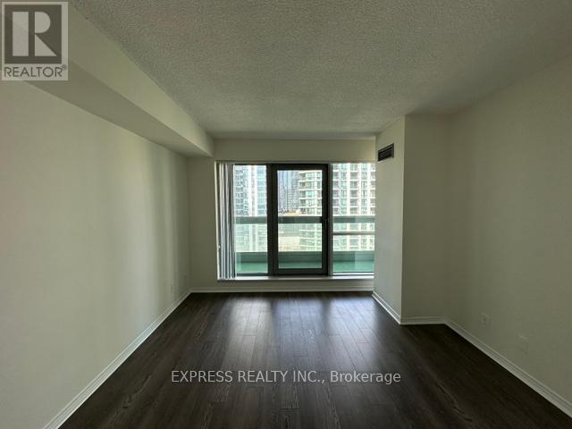 2011 - 10 Queens Quay W, Toronto, Ontario  M5J 2H1 - Photo 6 - C12315349