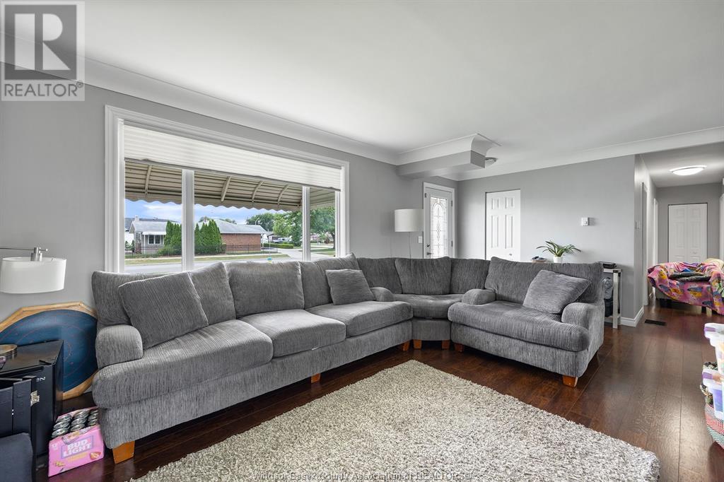 Property at 399 ST. PETER STREET image 2