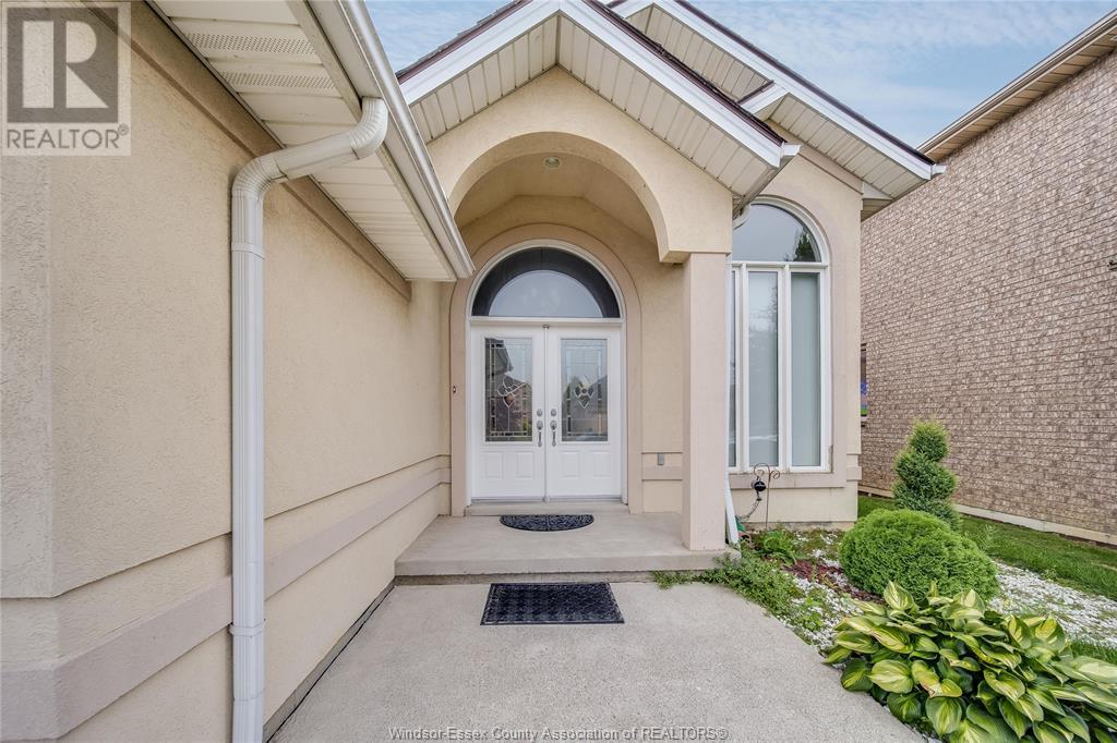 Property at 160 BRANTON CRESCENT image 2