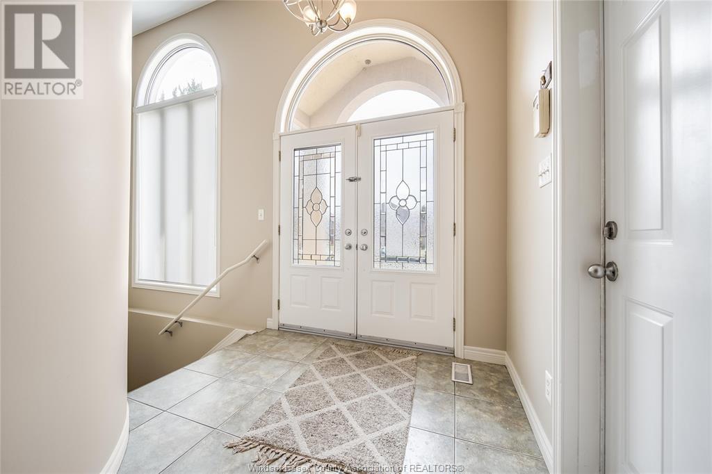 Property at 160 BRANTON CRESCENT image 3