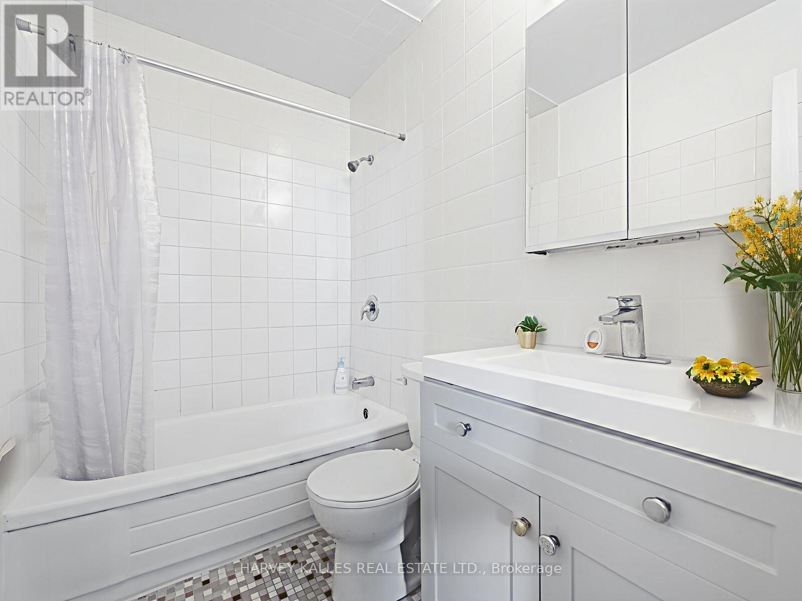 505 - 3065 Queen Frederica Drive, Mississauga, Ontario  L4Y 3A3 - Photo 18 - W12314874