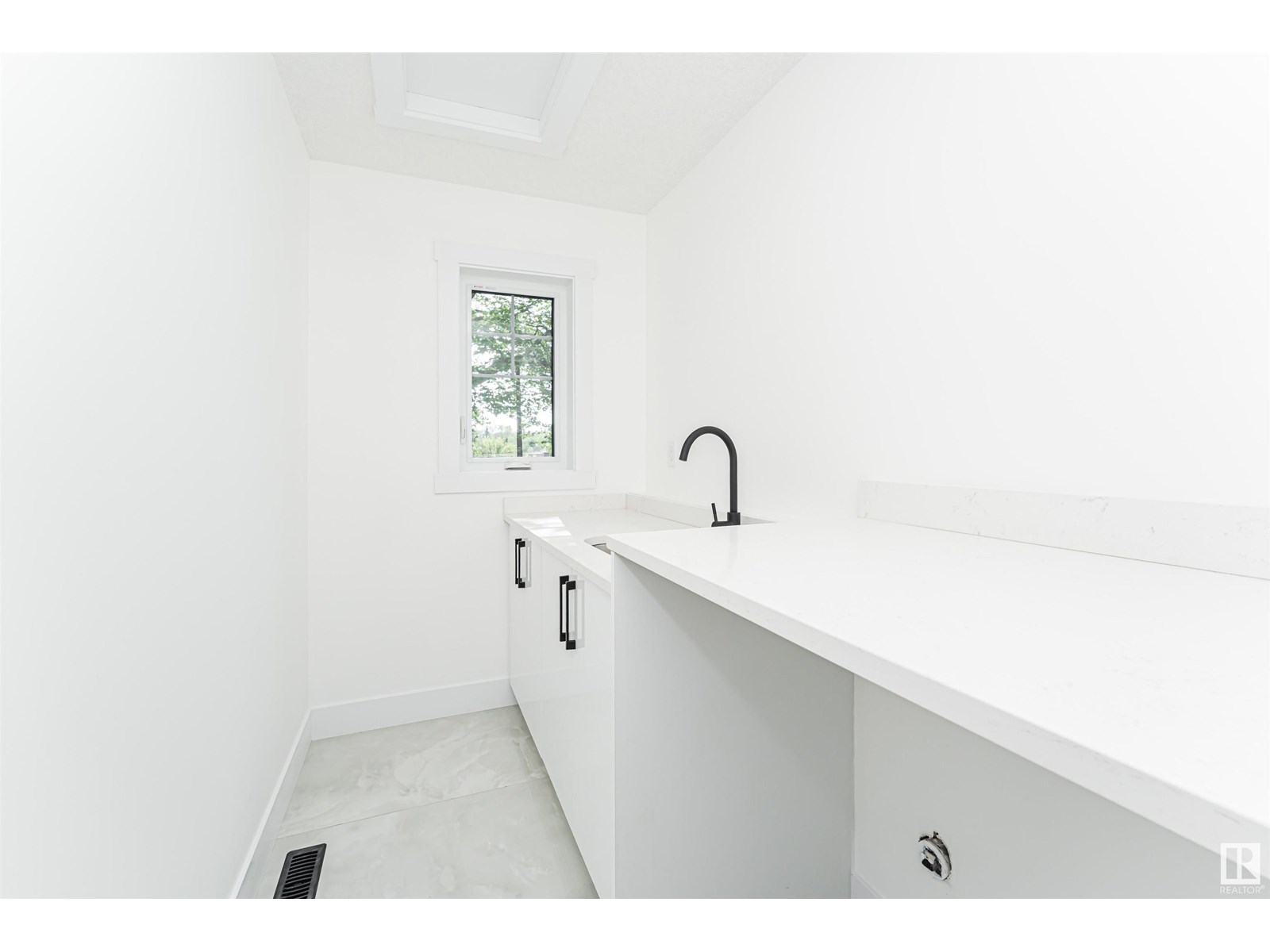 9622 86 St Nw, Edmonton, Alberta  T6C 3E9 - Photo 38 - E4450323
