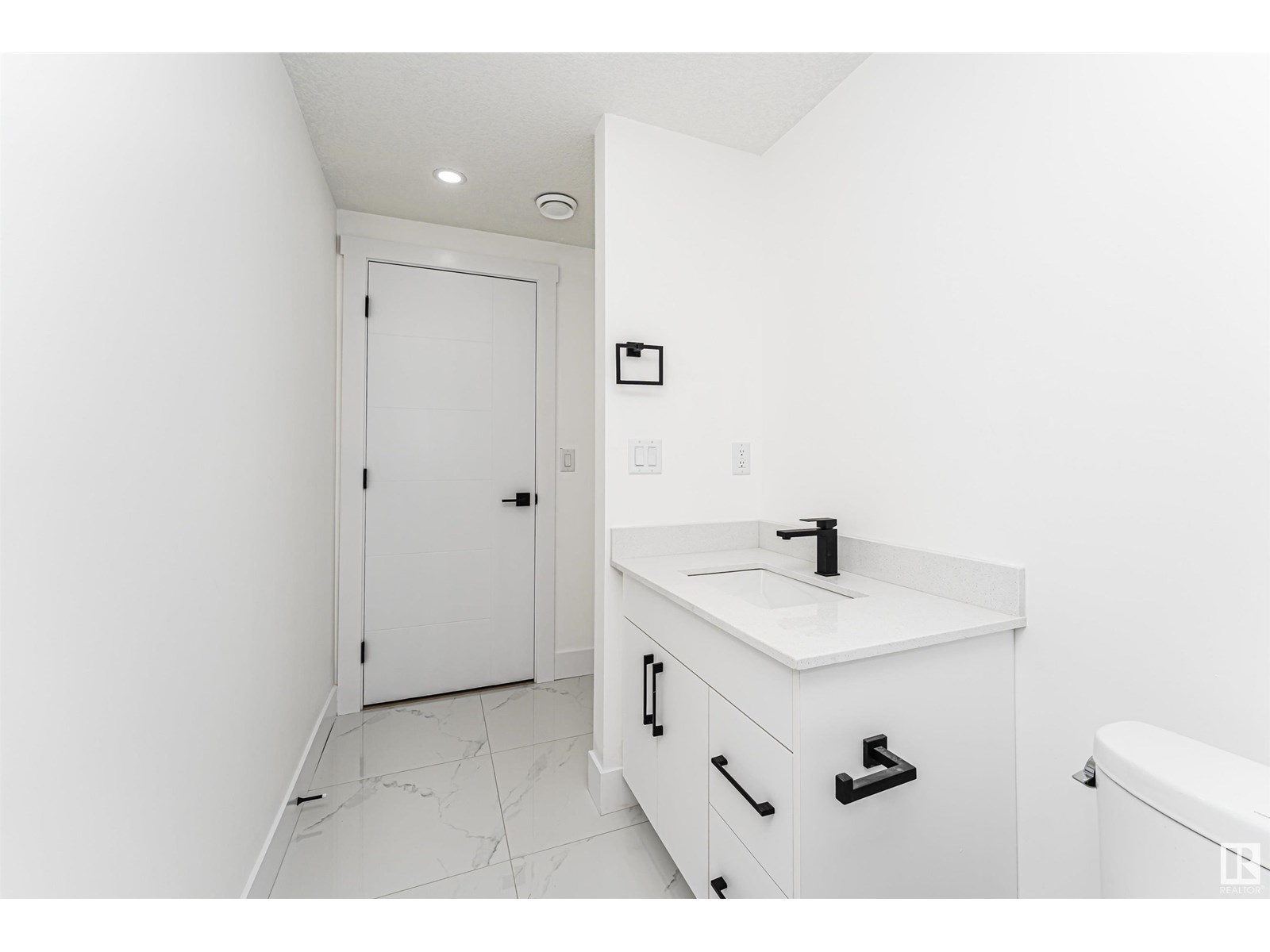 9624 86 St Nw, Edmonton, Alberta  T6C 3E9 - Photo 53 - E4450325