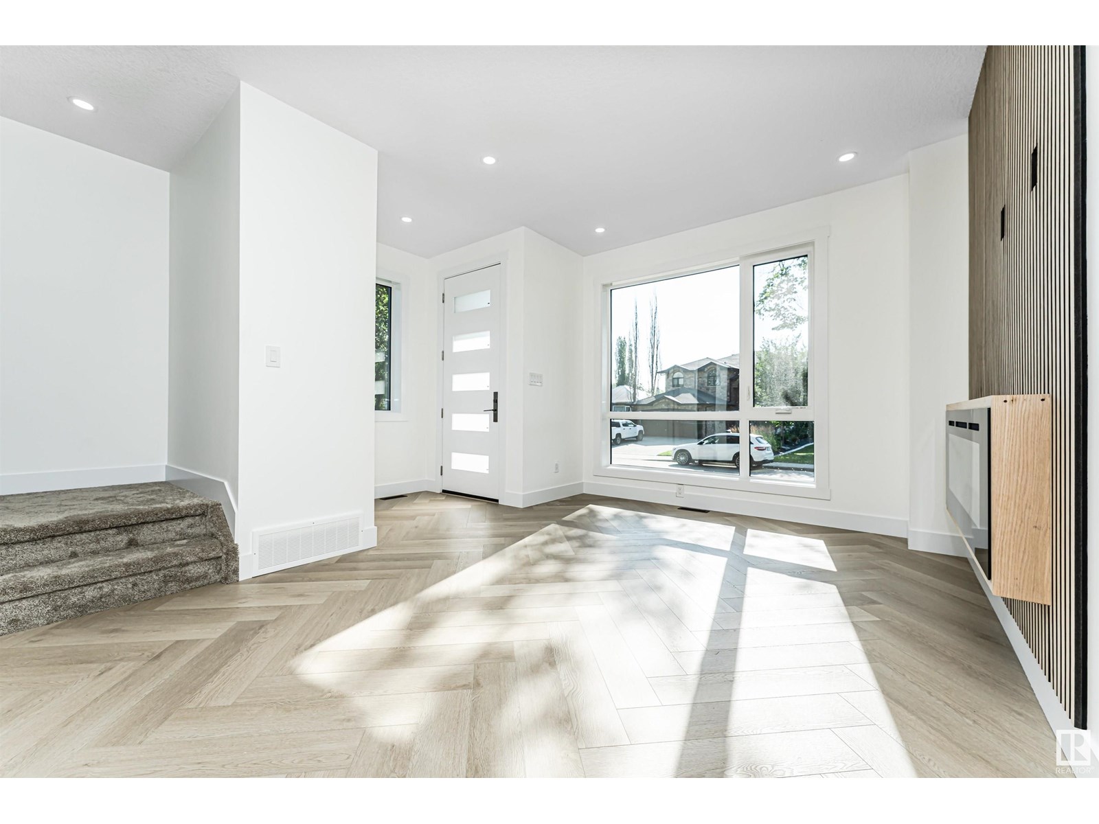 9624 86 St Nw, Edmonton, Alberta  T6C 3E9 - Photo 6 - E4450325