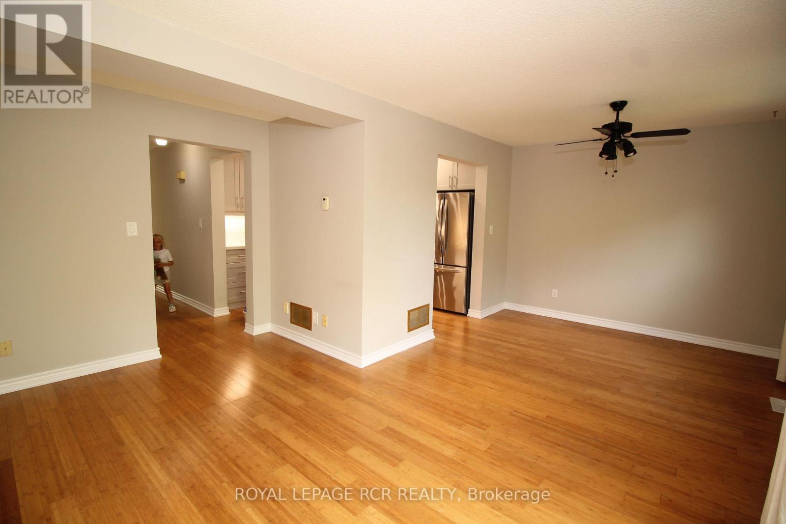 Property at 2 - 17 WILLIAM CURTIS CIRCLE image 3