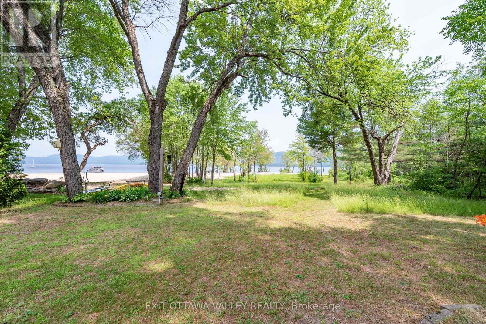 10 Ryans Camp Lane, Laurentian Hills, Ontario  K0J 1P0 - Photo 31 - X12315460