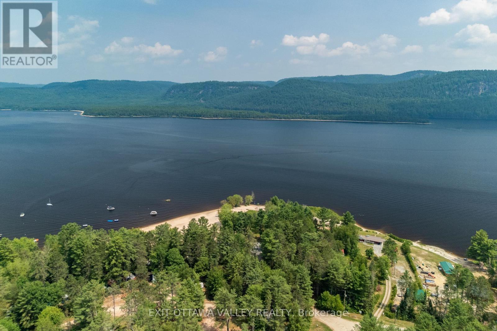 10 Ryans Camp Lane, Laurentian Hills, Ontario  K0J 1P0 - Photo 34 - X12315460