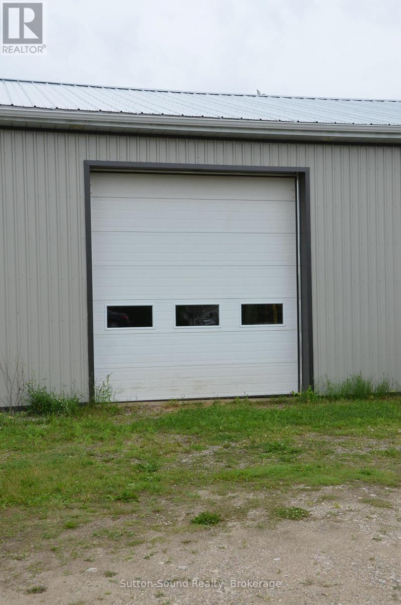 402432 Grey Road 4, West Grey, Ontario  N0H 1R0 - Photo 20 - X12315464