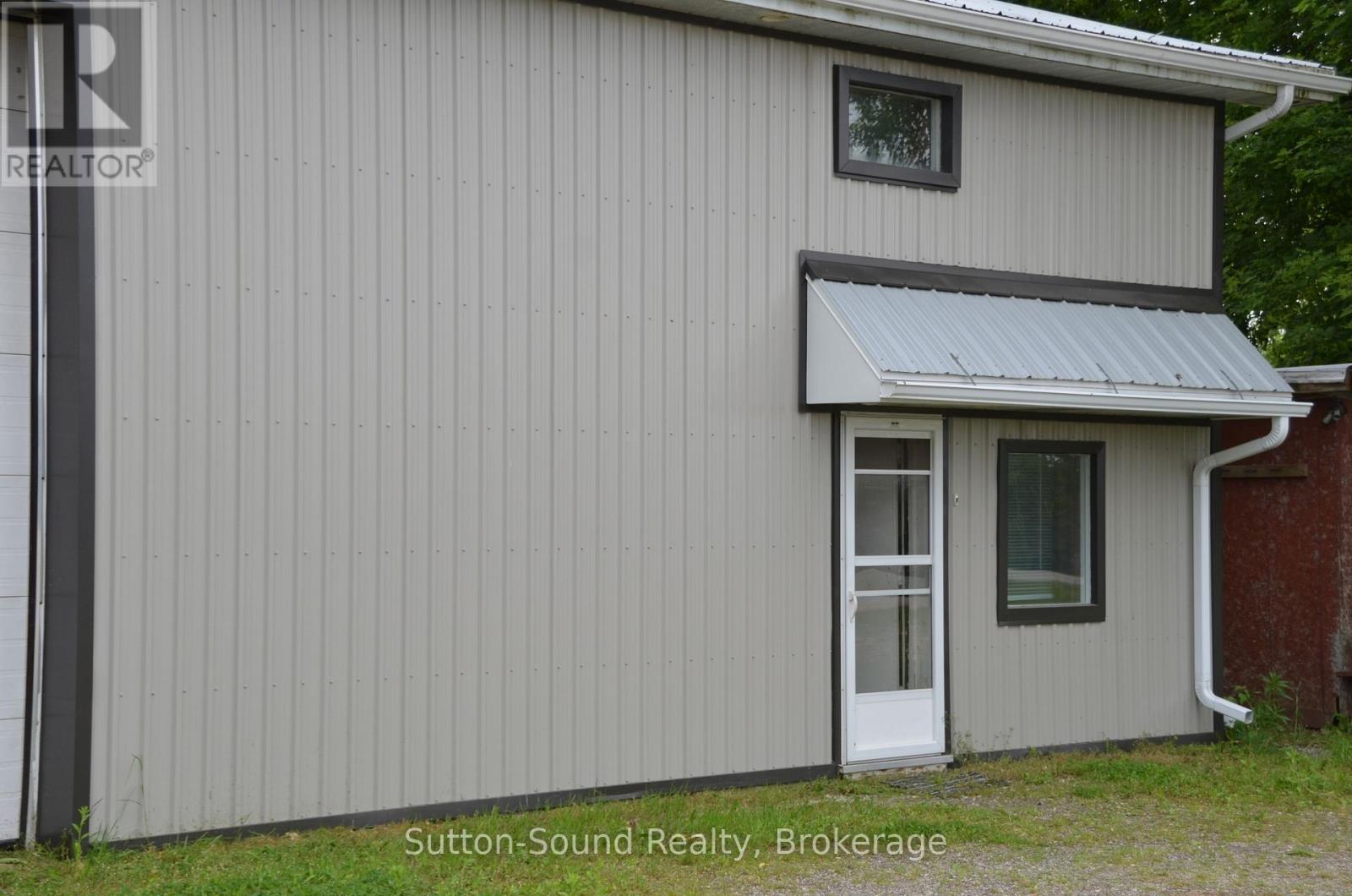 402432 Grey Road 4, West Grey, Ontario  N0H 1R0 - Photo 23 - X12315464