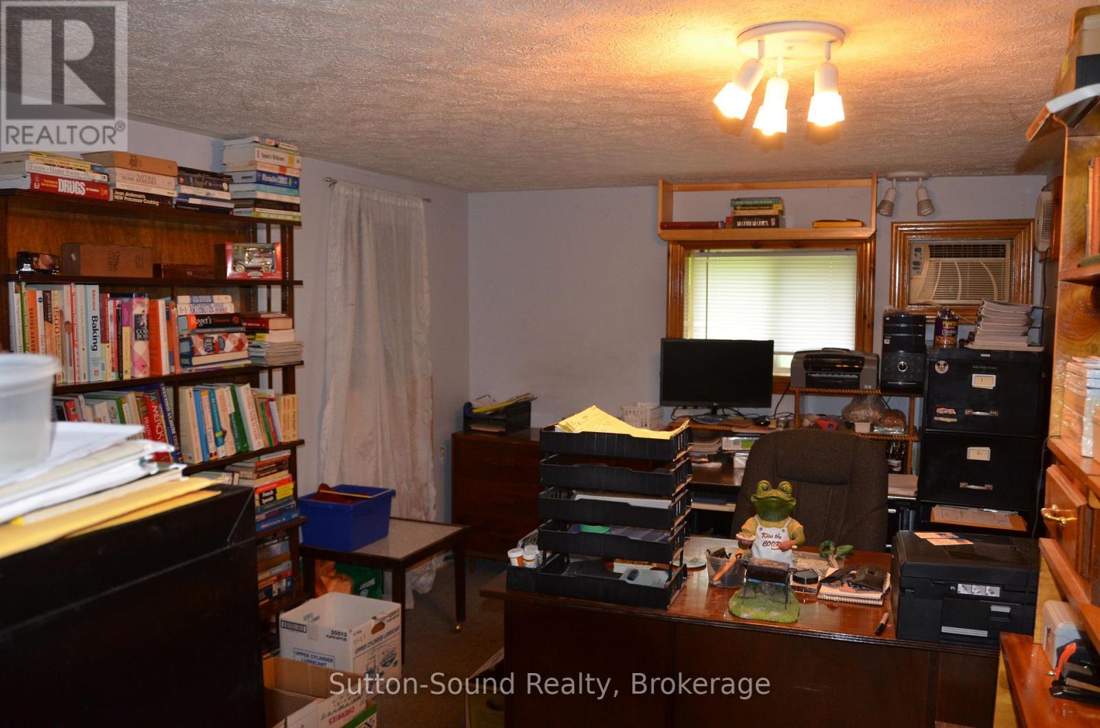 402432 Grey Road 4, West Grey, Ontario  N0H 1R0 - Photo 25 - X12315464