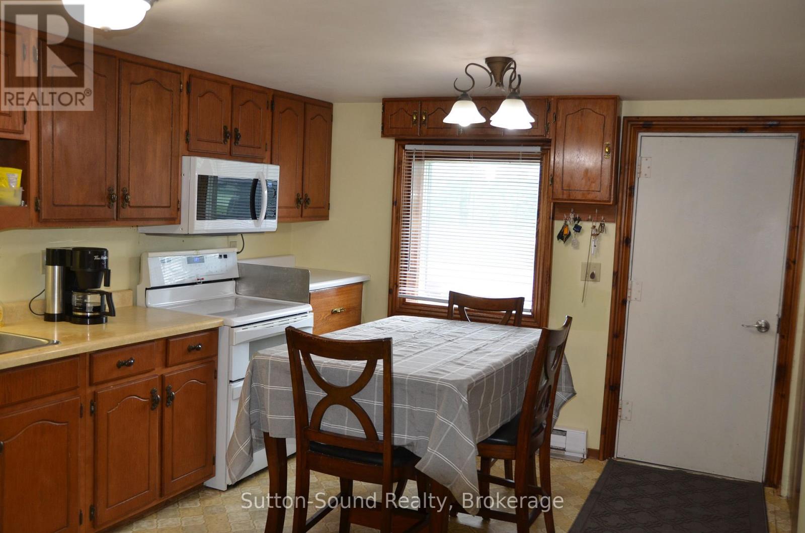 402432 Grey Road 4, West Grey, Ontario  N0H 1R0 - Photo 45 - X12315464