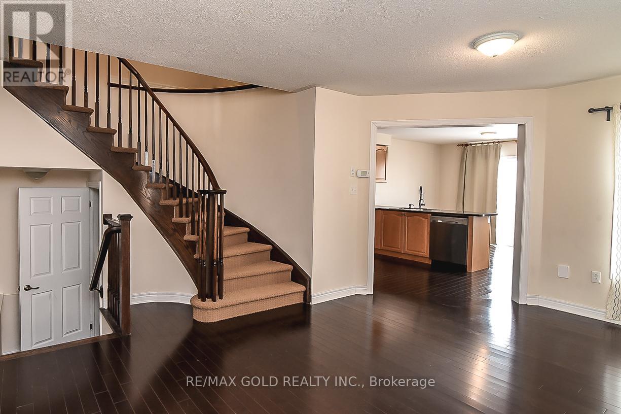 6 Keith Crescent, Niagara-On-The-Lake, Ontario  L0S 1J0 - Photo 8 - X12315321