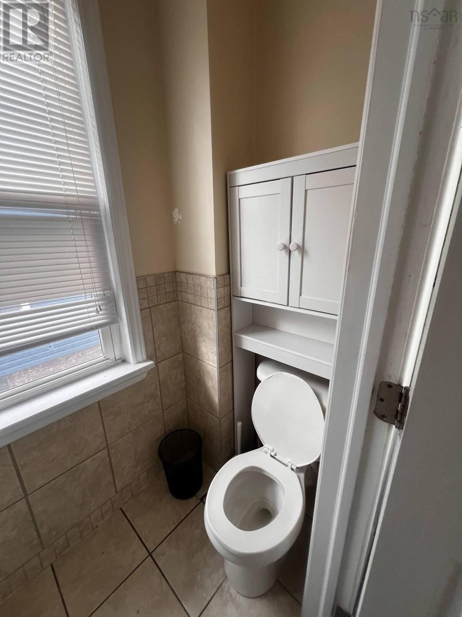 169 Victoria Street, Glace Bay, Nova Scotia  B1A 2Z7 - Photo 7 - 202511562