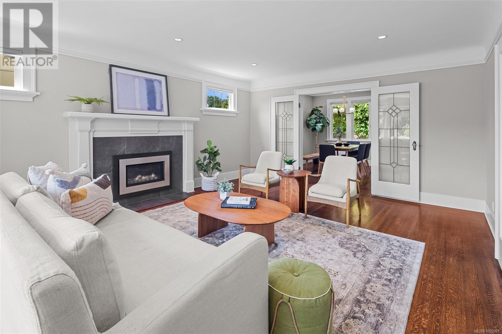Property at 750 Island Rd image 2