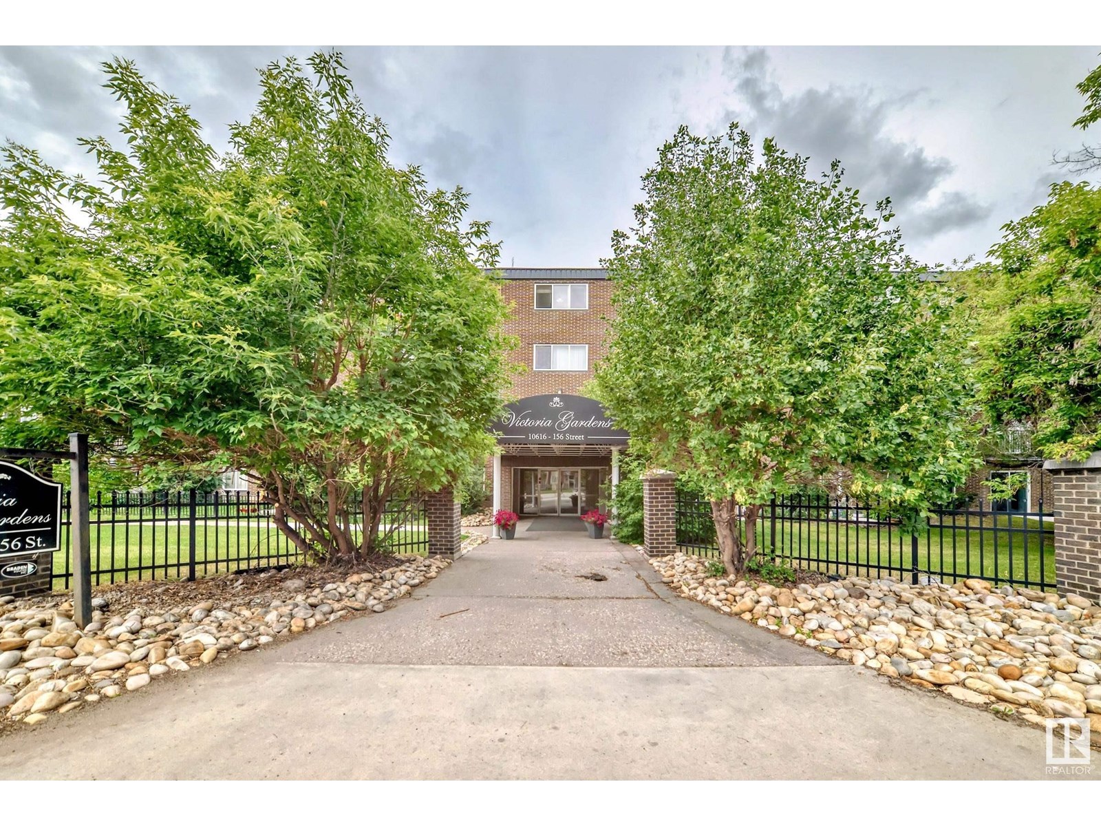 Property at #421 10616 156 ST NW image 2