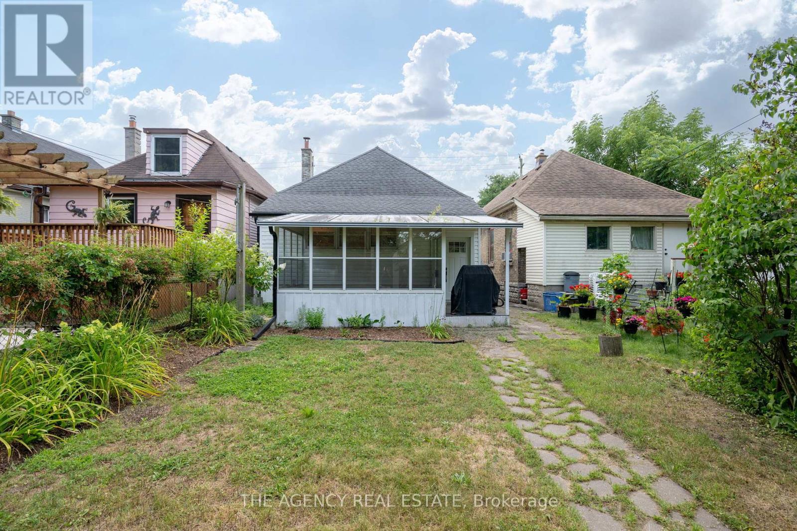 1180 York Street, London East, Ontario  N5W 2T9 - Photo 33 - X12315526