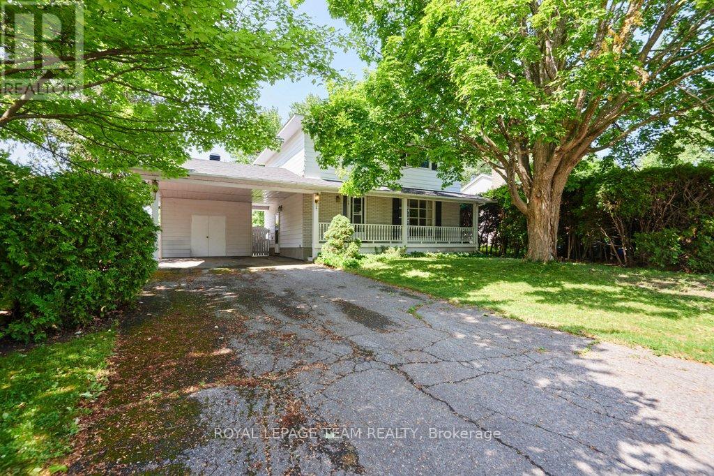 Property at 16 KEEWATIN CRESCENT image 2