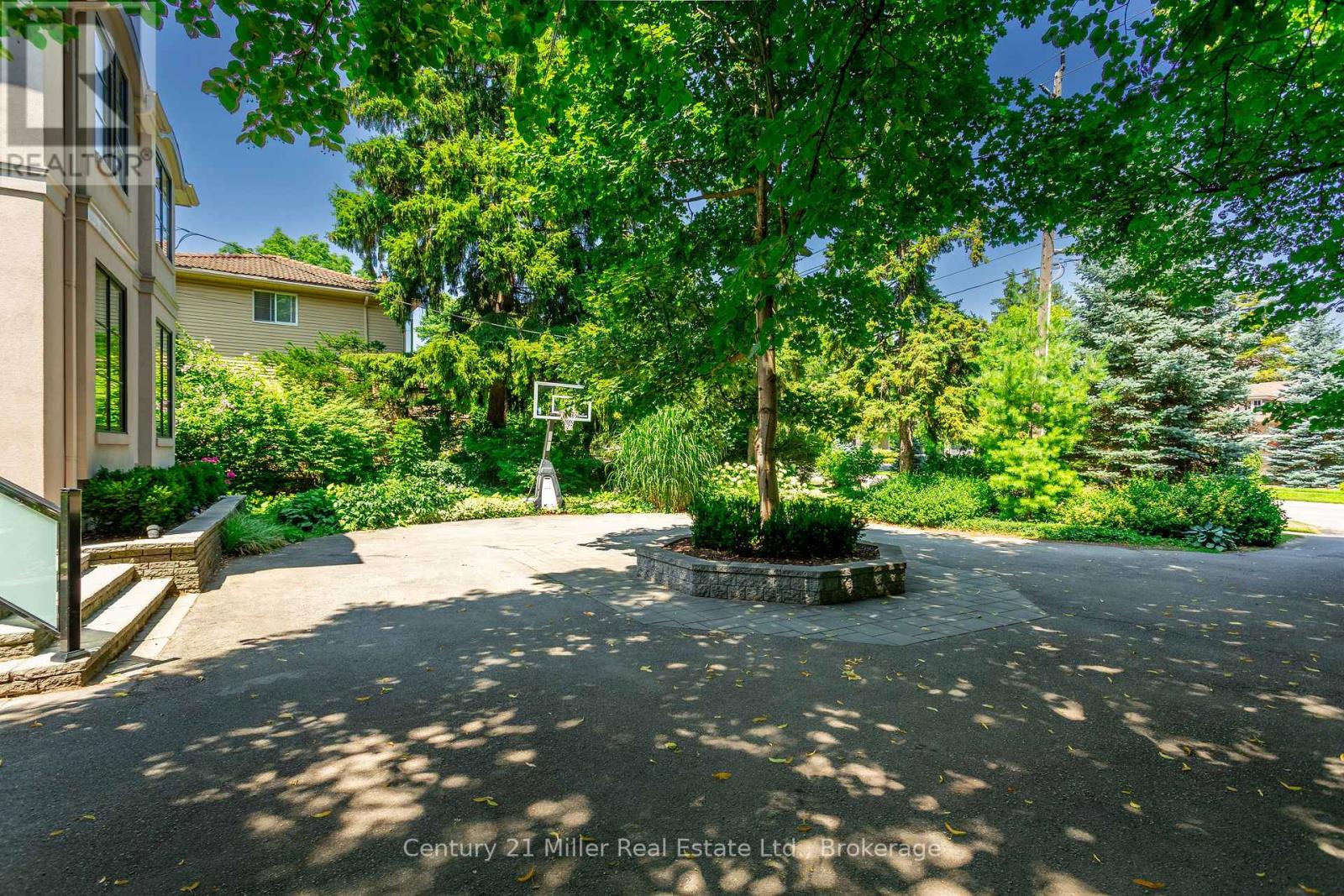 Property at 412 MAPLE GROVE DRIVE image 4