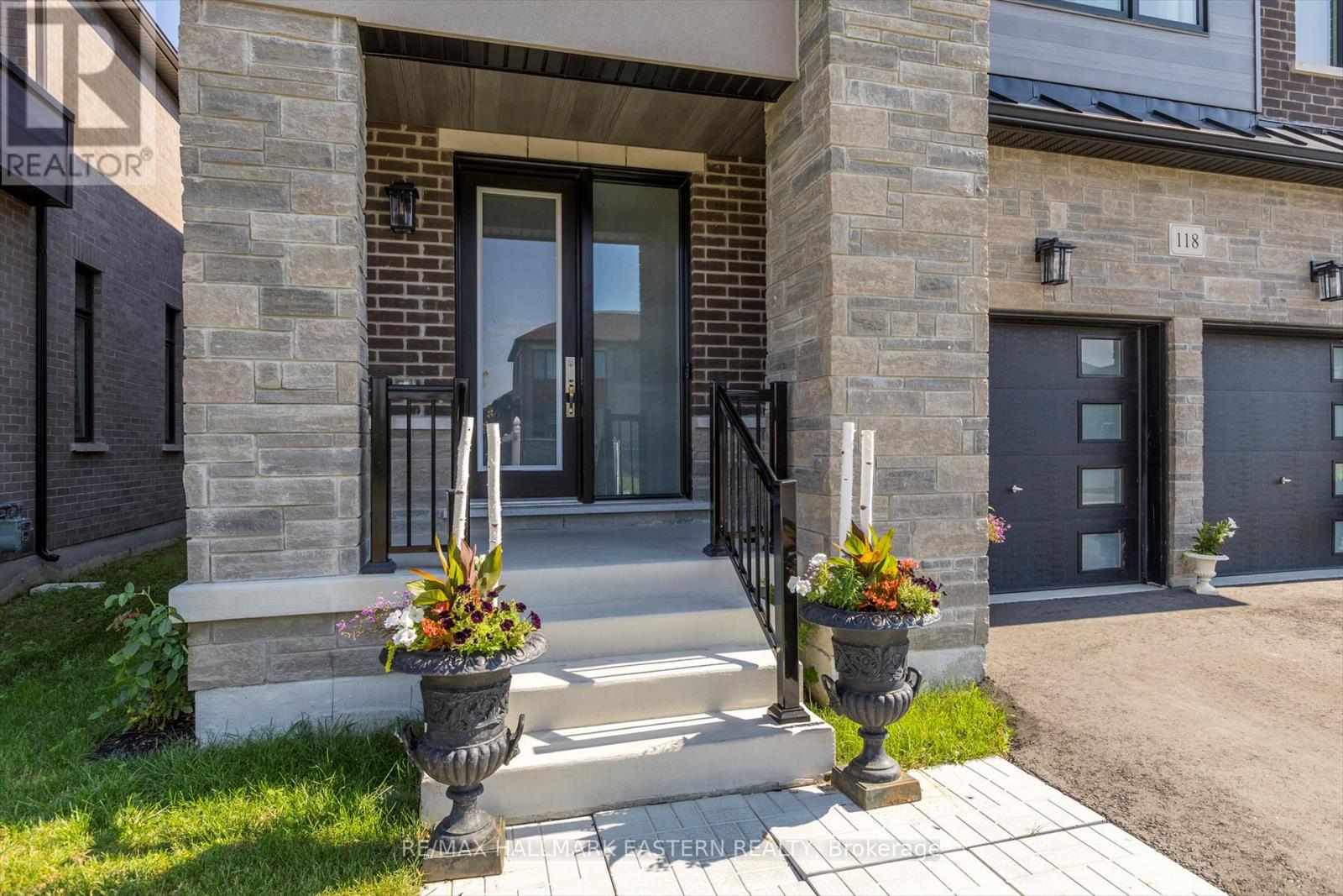 Property at 118 WHITEHAND DRIVE image 4