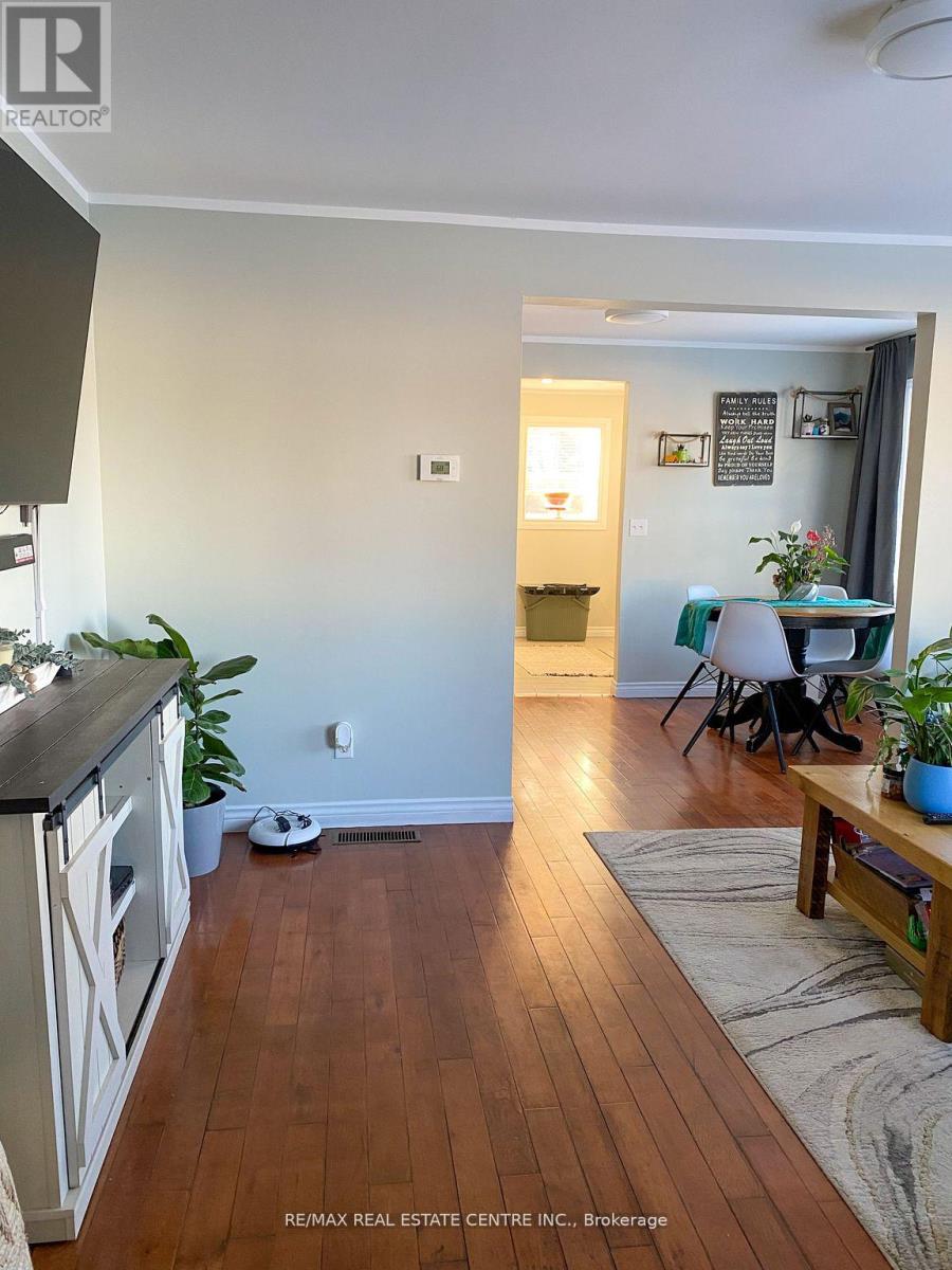 664 Wallace Street, Chatham-Kent, Ontario  N8A 1K3 - Photo 6 - X12124774