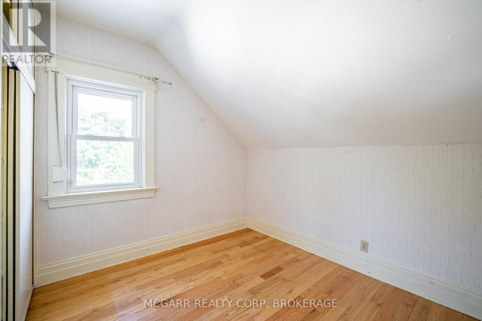 160 Main Street, St. Catharines, Ontario  L2N 4V5 - Photo 21 - X12315564