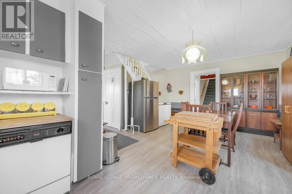 39 Palmateer Road, Tweed (Hungerford (Twp)), Ontario  K0K 3J0 - Photo 14 - X12315534