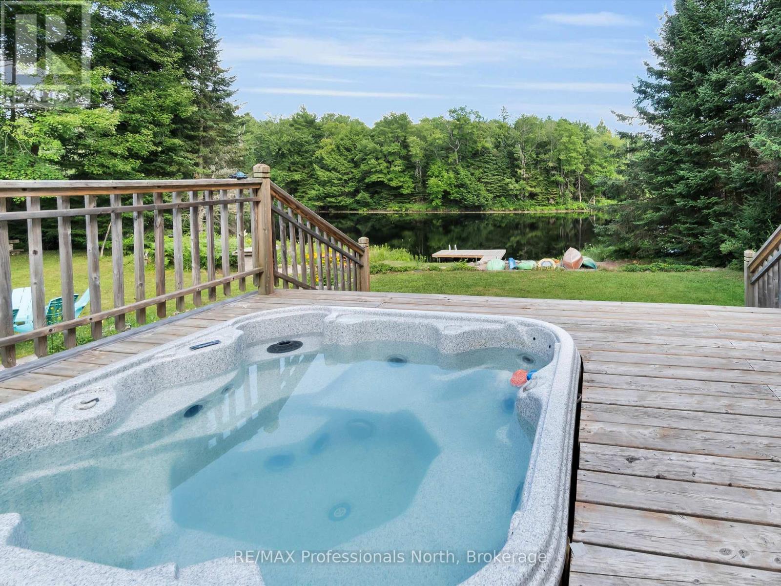 1375 Sherwood Forest Drive, Bracebridge, Ontario  P1L 1X3 - Photo 1 - X12315504