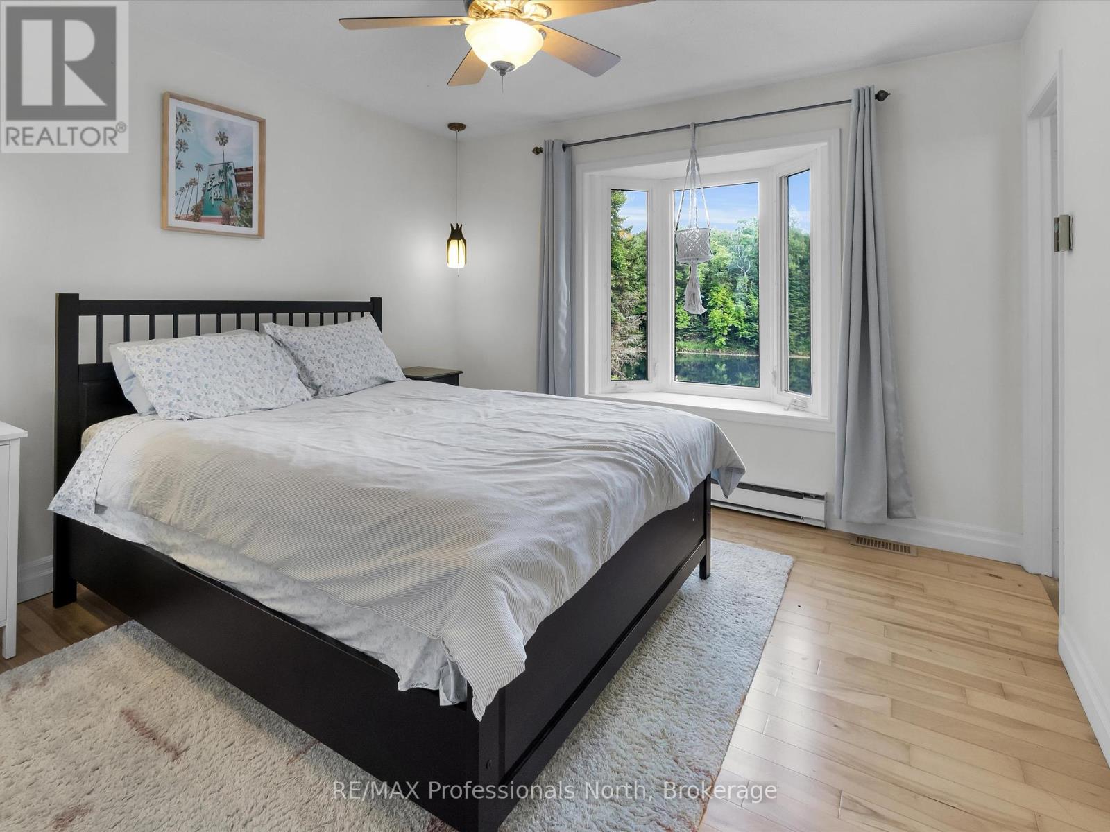 1375 Sherwood Forest Drive, Bracebridge, Ontario  P1L 1X3 - Photo 6 - X12315504
