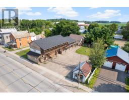 1806 BEACHBURG ROAD, Whitewater Region, Ontario