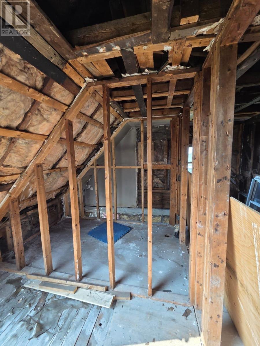 34 Young Street, Sydney Mines, Nova Scotia  B1V 1V5 - Photo 9 - 202519145