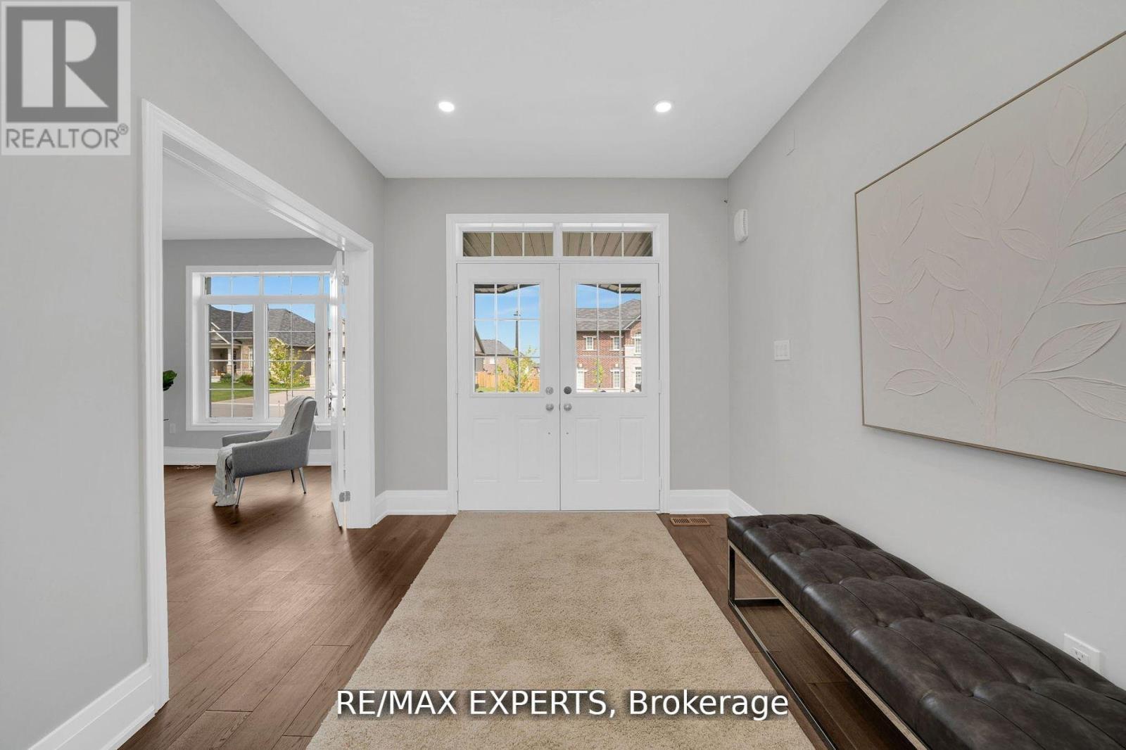 131 Highlands Boulevard, Cavan Monaghan, Ontario L0A 1G0 - Photo 2 - X12315453