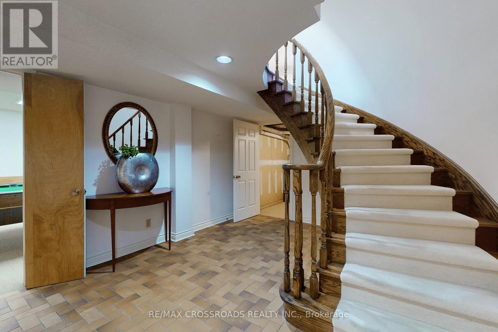 8 Orchid Court, Toronto, Ontario  M2L 2X8 - Photo 30 - C12315551