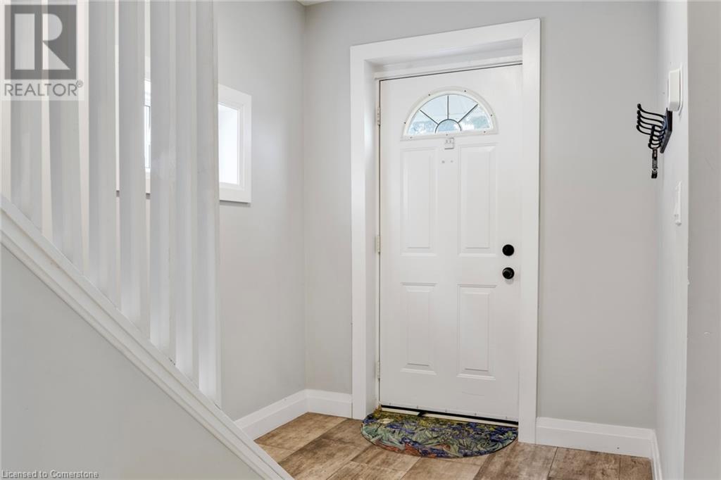 Property at 731 WILLIAM Street image 4
