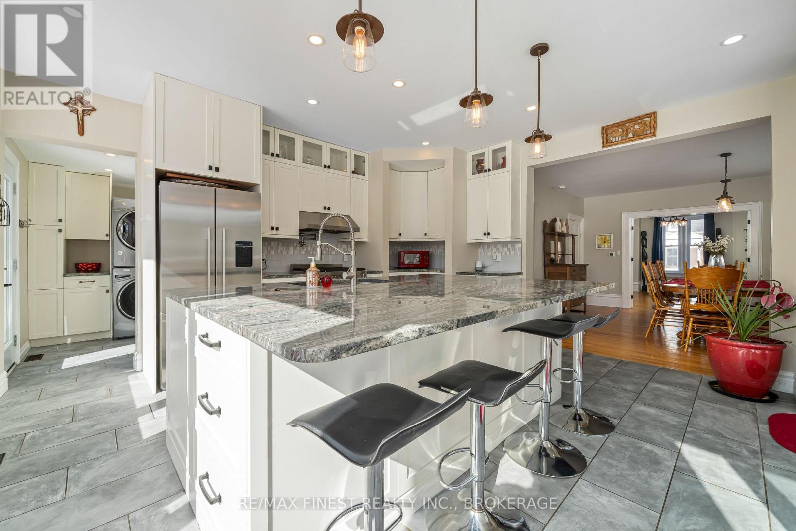 21a Centre Street, Prince Edward County, Ontario  K0K 2T0 - Photo 10 - X12315483