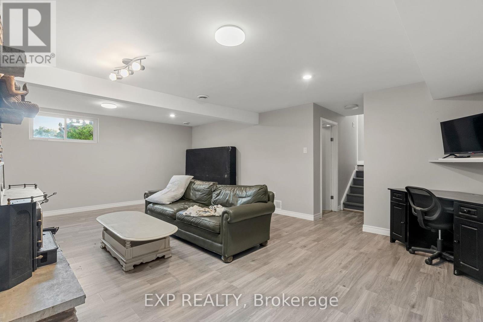 9952 Prince Phillip Street, Lambton Shores, Ontario  N0M 2N0 - Photo 32 - X12315675