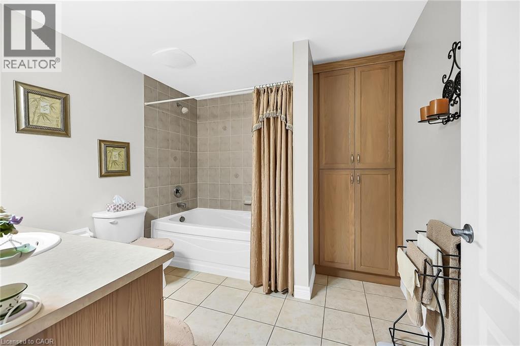59 Critzia Drive Unit# 205, Mount Hope, Ontario  L0R 1W0 - Photo 32 - 40756014