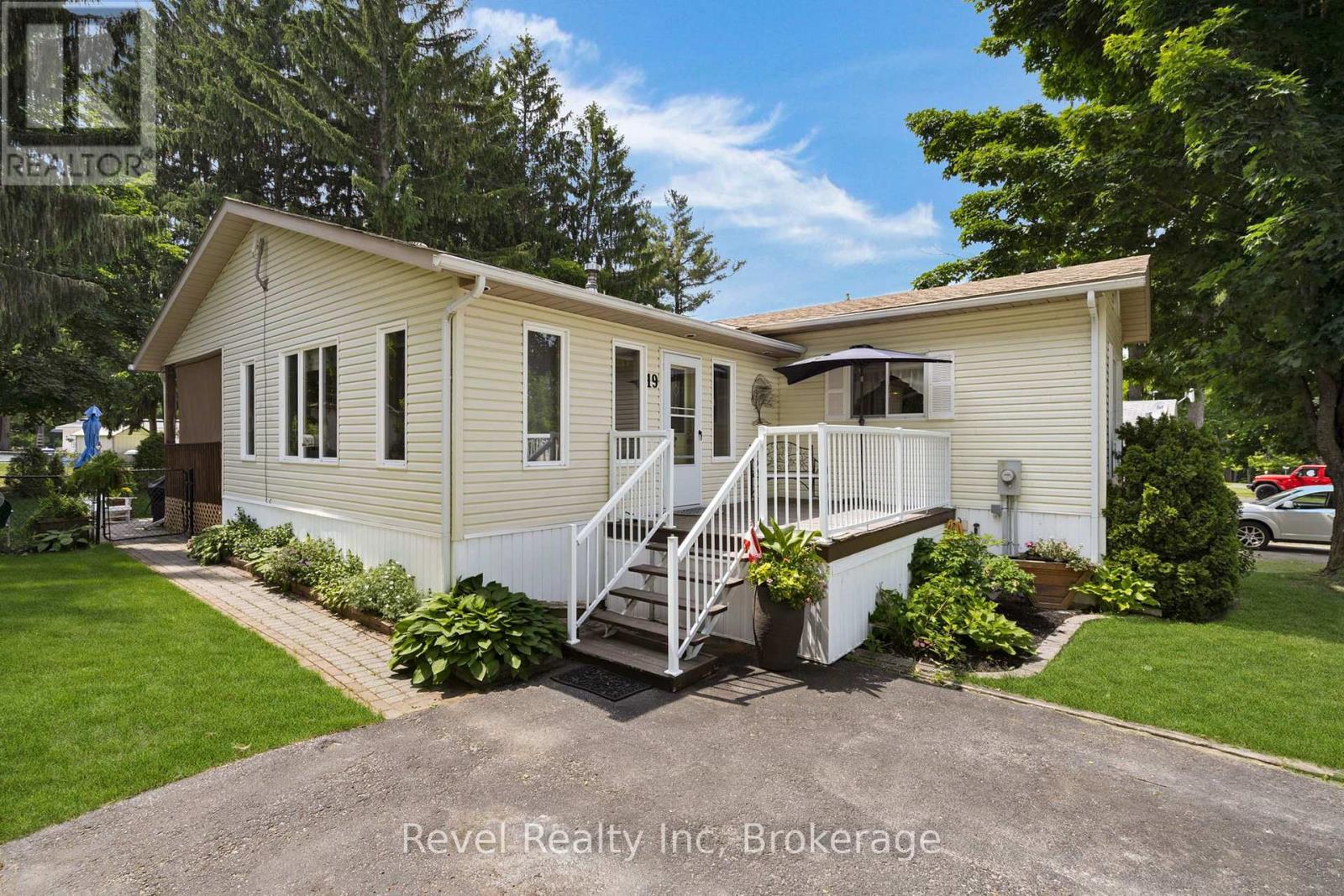 19 - 5411 Elliott Side Road, Tay, Ontario  L4R 4K3 - Photo 5 - S12315671