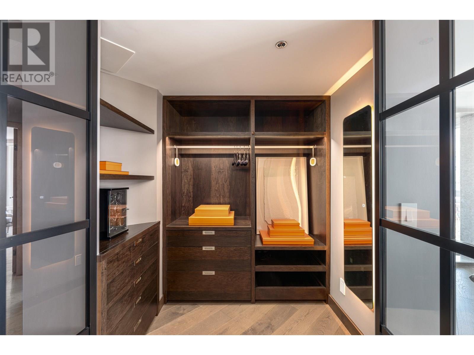805 388 Drake Street, Vancouver, British Columbia  V6B 6A8 - Photo 13 - R3032122