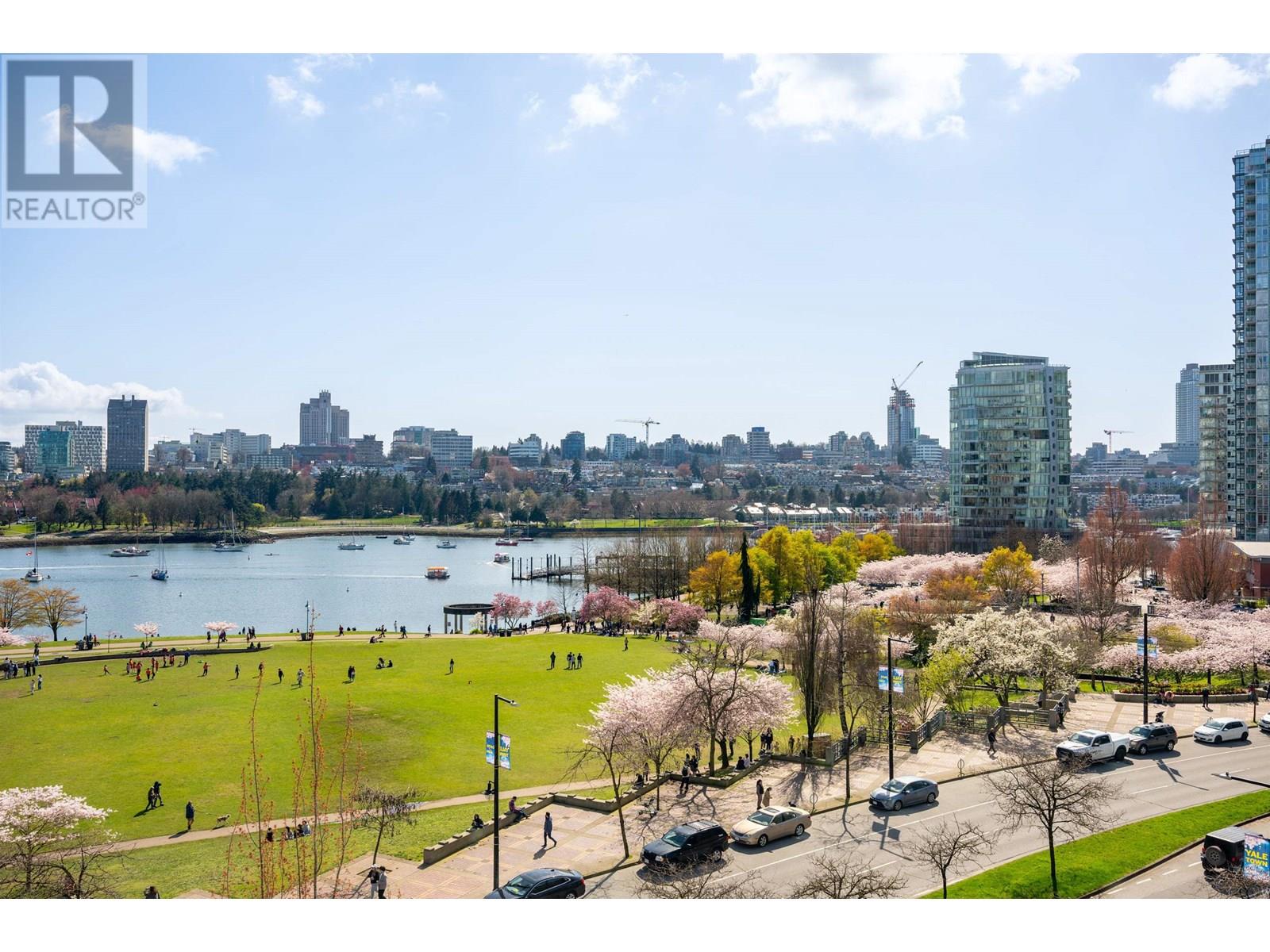 805 388 Drake Street, Vancouver, British Columbia  V6B 6A8 - Photo 2 - R3032122