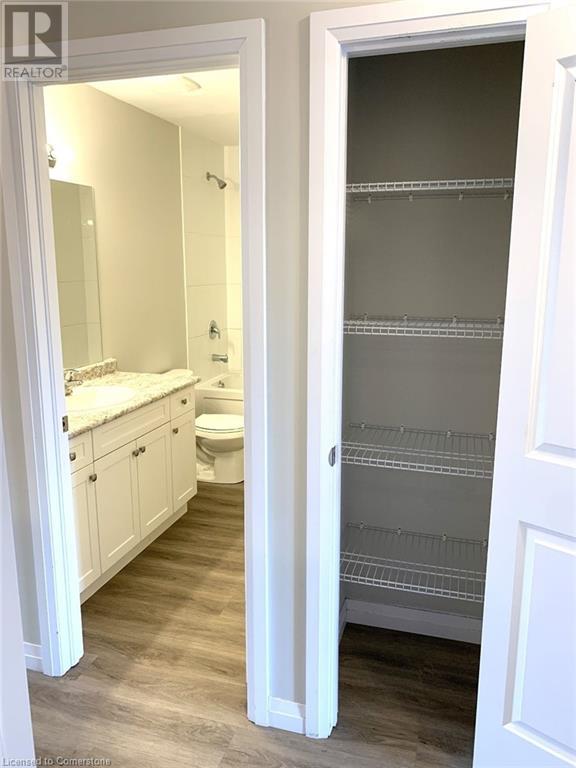 24 Morrison Road Unit# C2, Kitchener, Ontario  N2A 0L1 - Photo 17 - 40755761