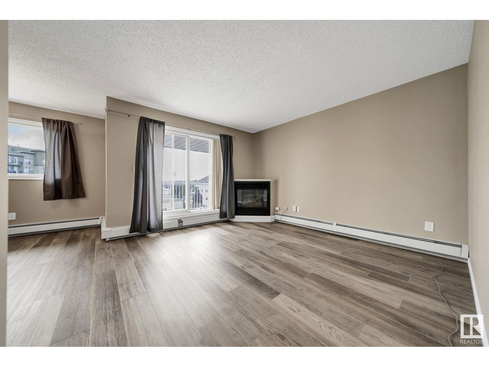 #401 4220-139 Ave Nw Nw, Edmonton, Alberta  T5Y 2Y2 - Photo 13 - E4450350